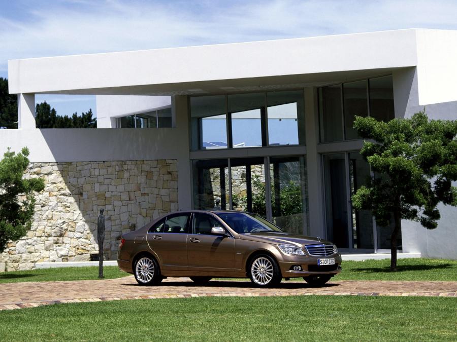  Mercedes-Benz C350 2007 года  (фото 14 из 25)